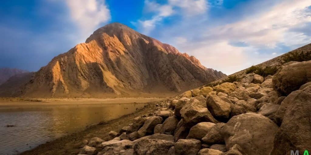 Young Saiba Baloch climbs 8,413-foot peak of Amach