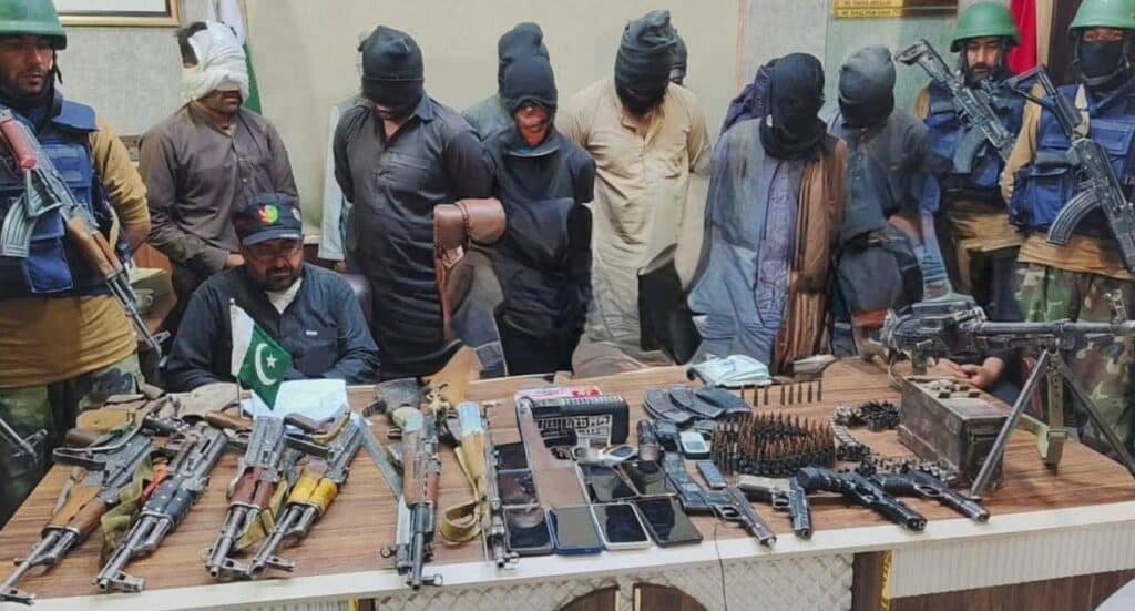 Levies arrest 12 dacoits, recover arms and motorcycles in Qila Abdullah operation