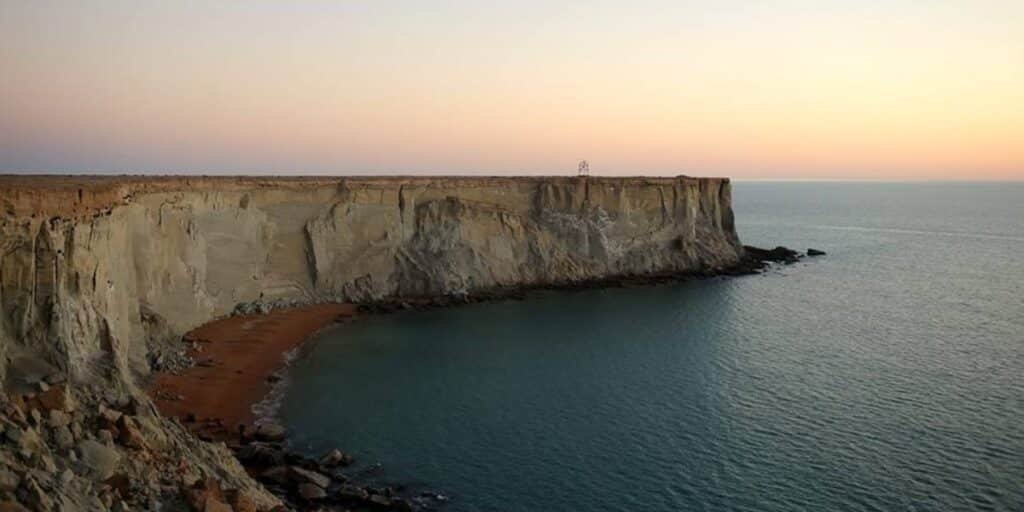 FIA arrested 22 people attempting to cross into Iran