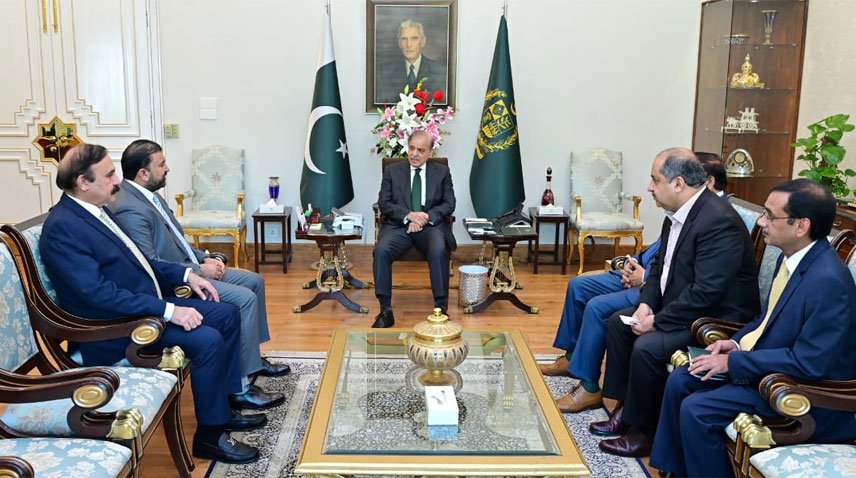 CM Bugti meets PM Shehbaz ahead of Senate vote on 27th Amendment