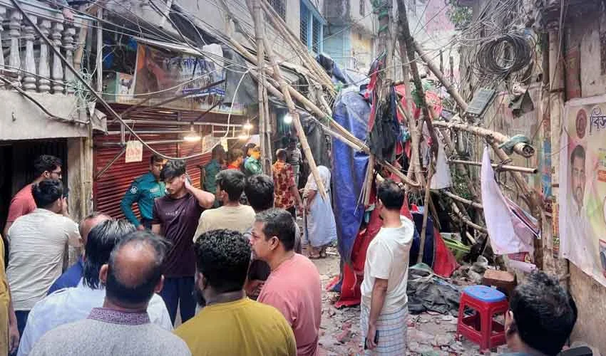 5.7-magnitude earthquake hits Bangladesh, India