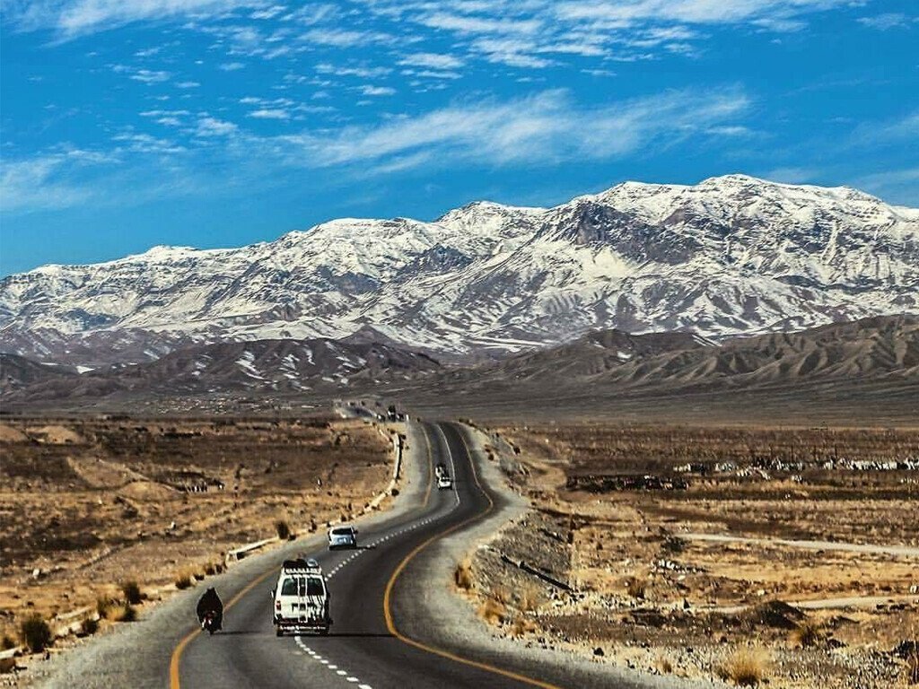 Aleem Khan calls for creation of new provinces