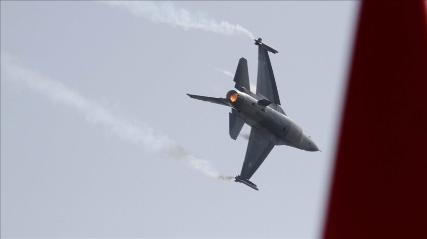 Afghan journalist claims Pakistani fighter jets enter Kabul airspace amid reports of gunfire