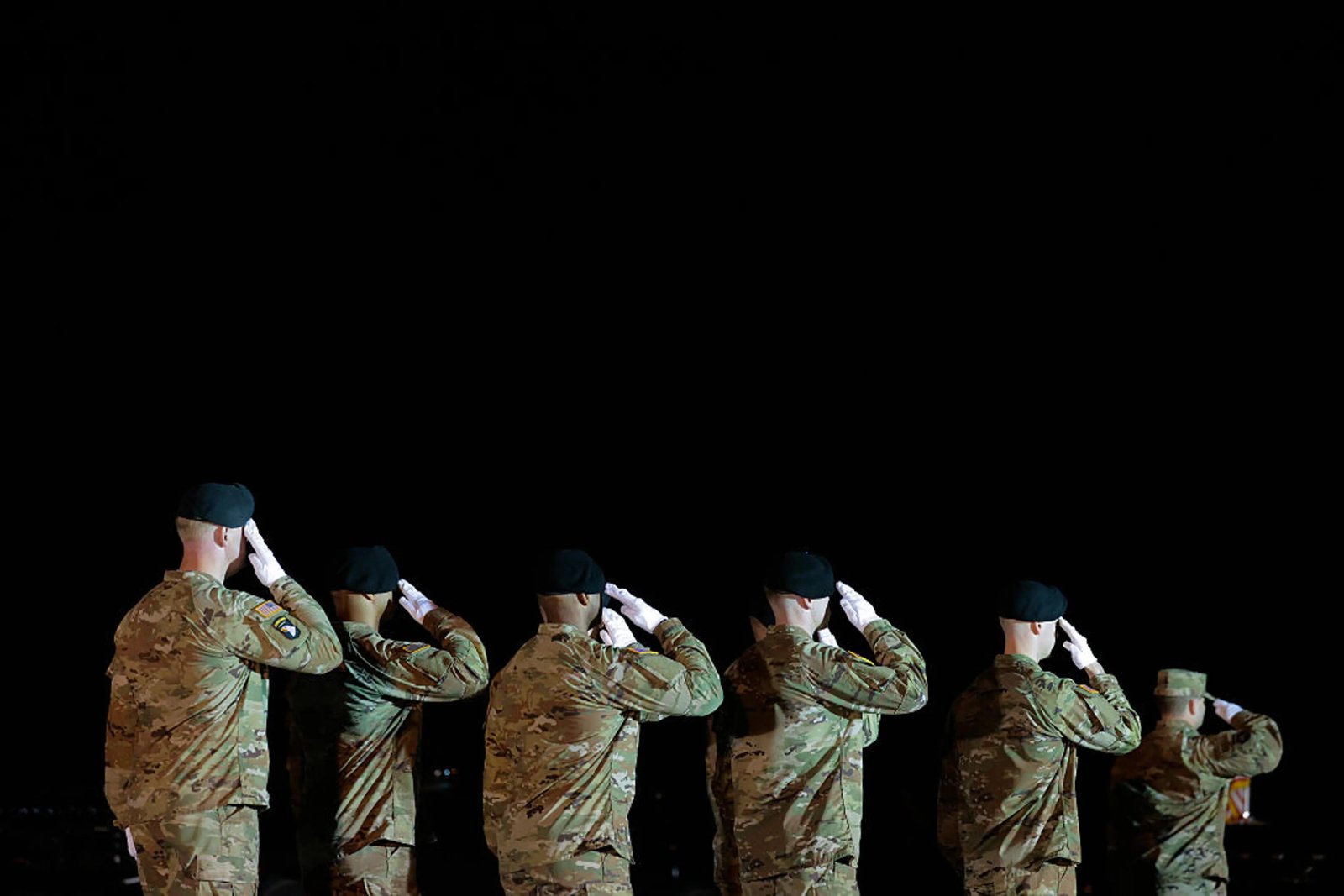 How many American soldiers died in two weeks, American magazine reports