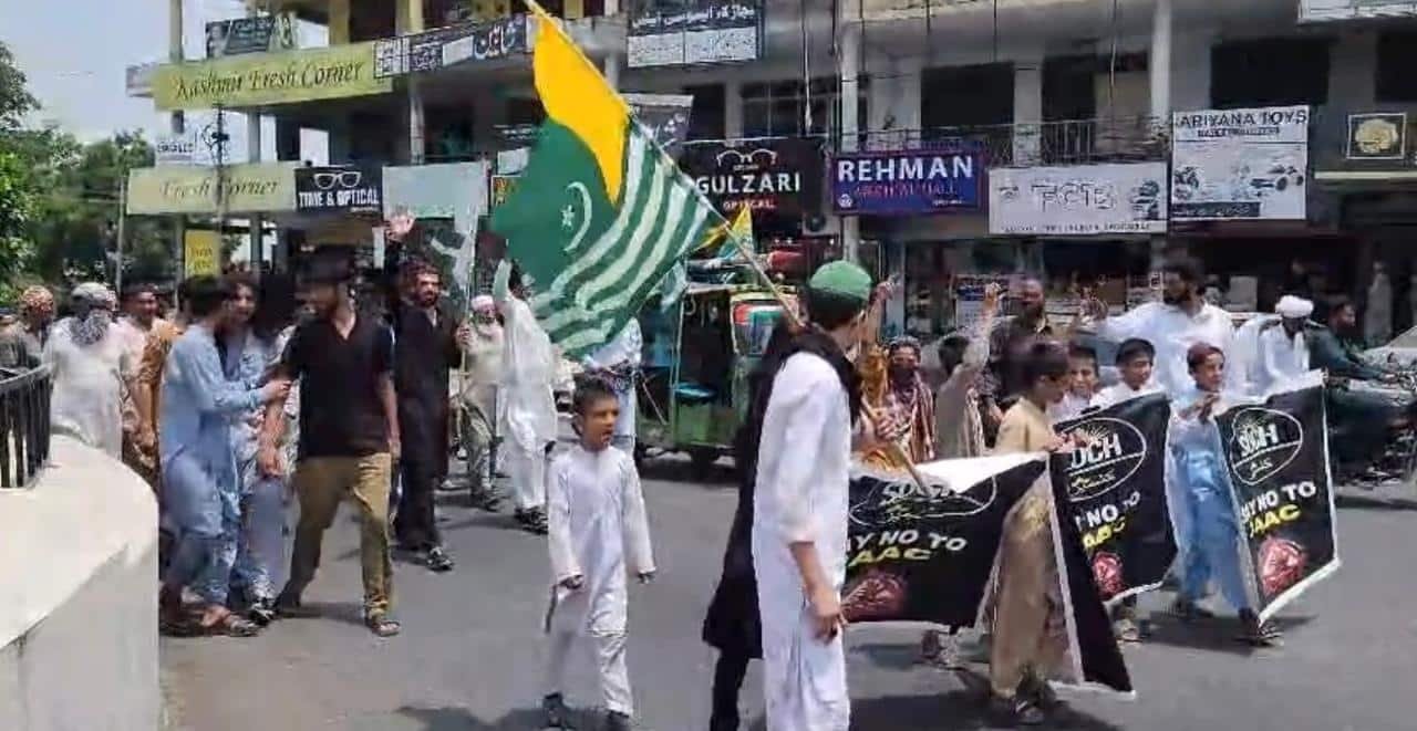 Mirpur Residents Rally Against Banned JAAC, Call for Peace and Stability