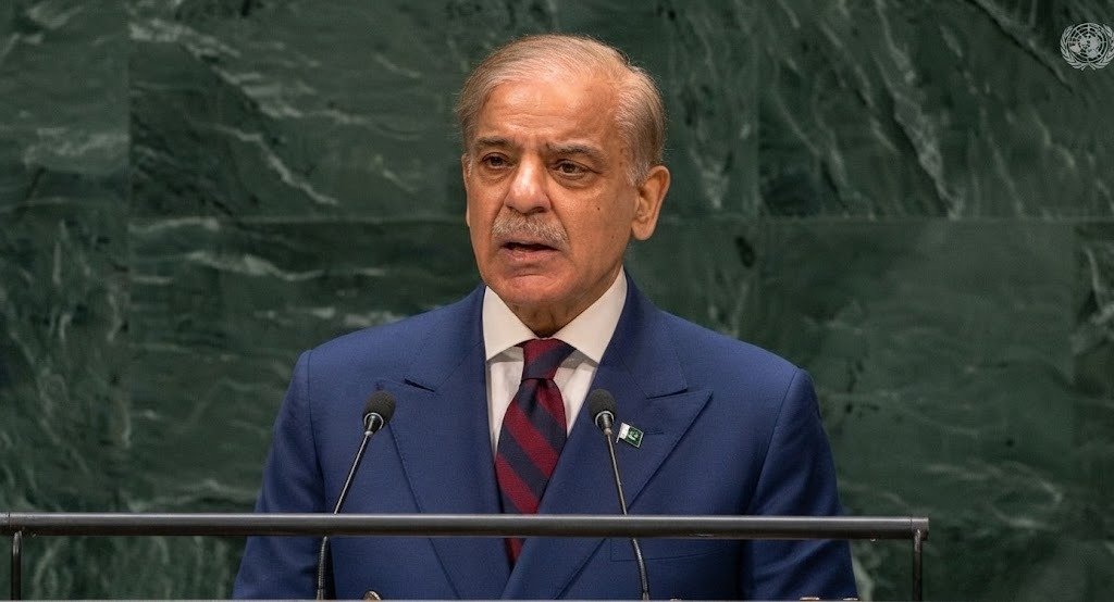 PM Shahbaz Calls for Regional Peace , Reaffirsm Kashmir Stance in General Assembly