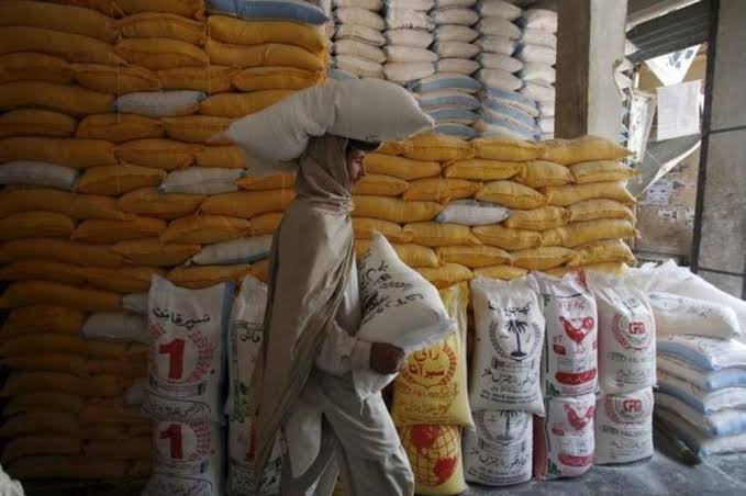 Flour Prices Drop by Rs 100 in Khyber Pakhtunkhwa Within a Week