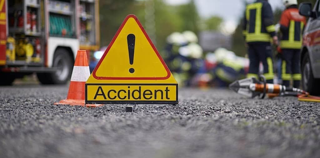 12 Killed in Deadly Lasbela Road Accident Involving Passenger Coach and Van