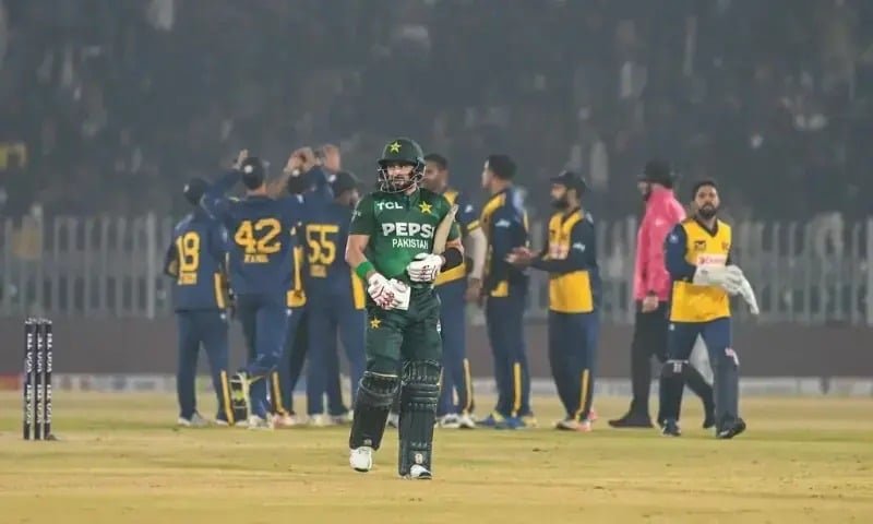 Dhananjaya de Silva Steps Down as Test Captain Ahead of Pakistan Series