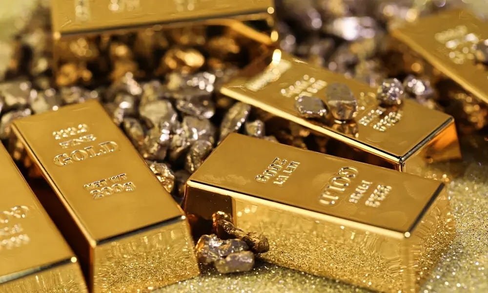 Gold and Silver Prices Drop in Local and Global Markets