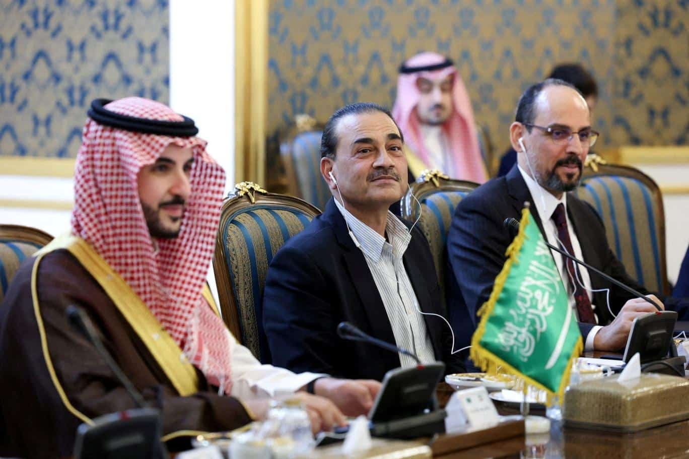 Oil Prices Dip After Four-Nation Talks Raise Middle East Peace Hopes