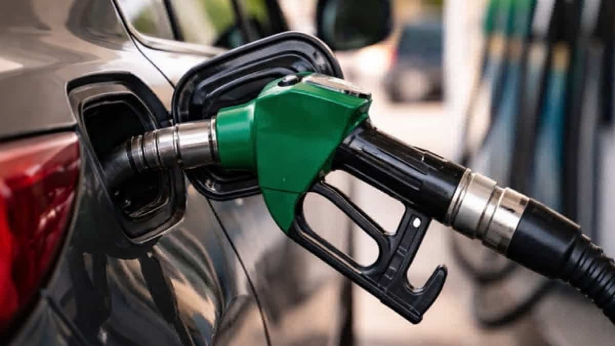 Government Decreases Petrol Price While Raising Diesel Rates
