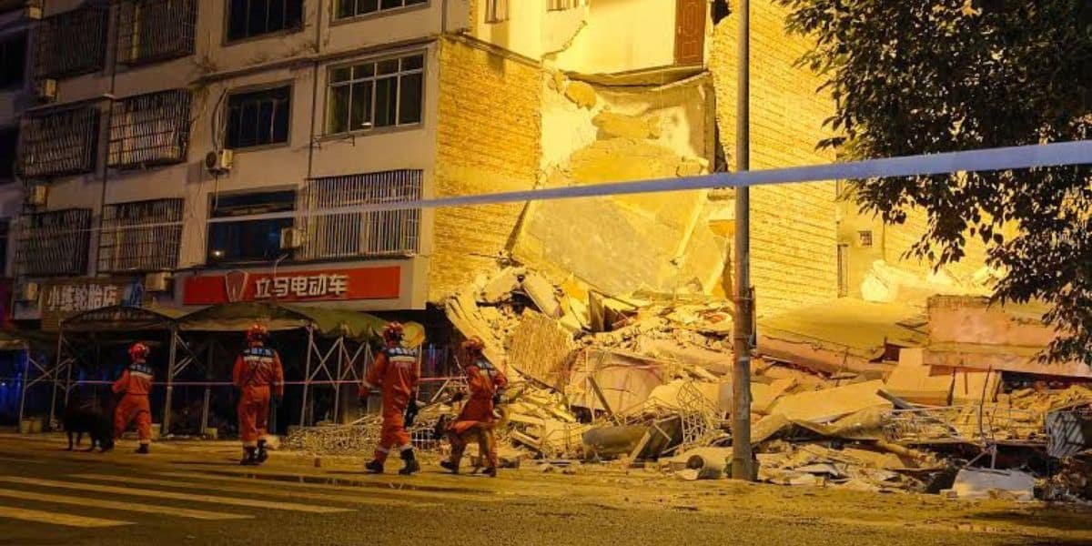 Strong 7.0-Magnitude Earthquake Hits China’s Tibet, Killing 16 and Injuring 32