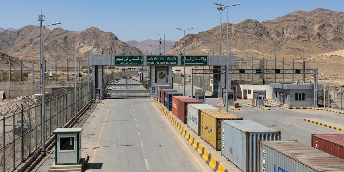 Pak-Iran Border Temporarily Closed to Enhance Security Amid Reports of BLA Explosives Smuggling