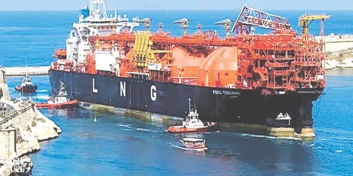Government Decides to Procure 18 LNG Cargoes
