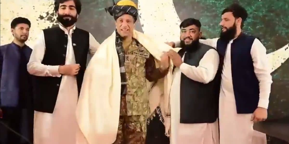 DG ISPR Visits Peshawar, Vows to Continue Intelligence-Based Operations Until Elimination of Last Terrorist