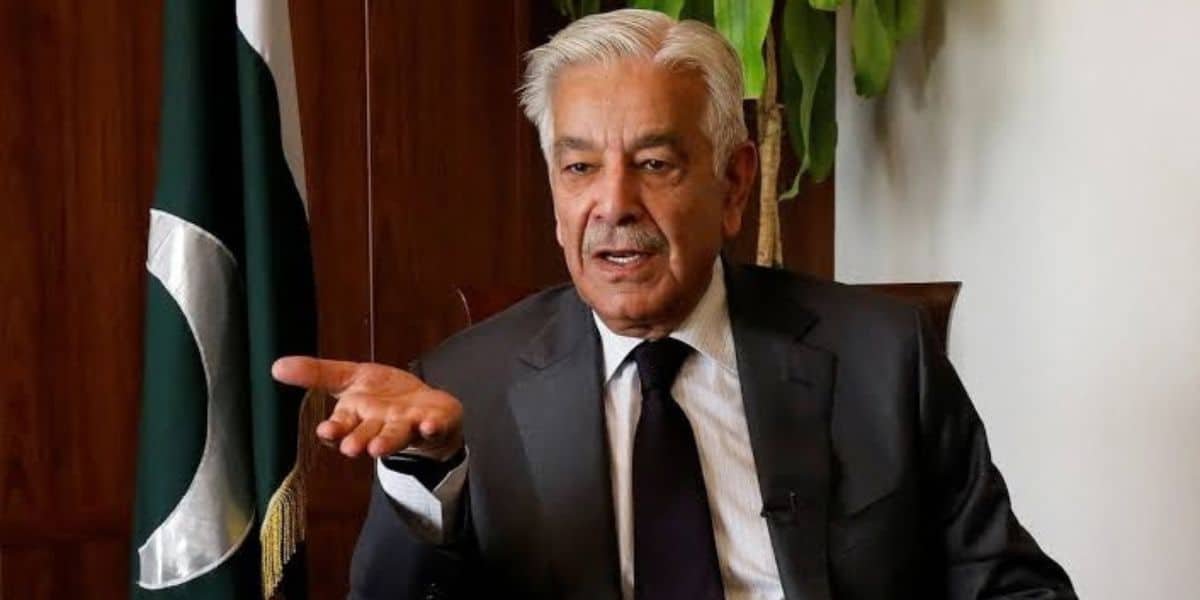 Khawaja Asif Rejects PTI Claim on CounterTerrorism Policy, Raises Eight Questions