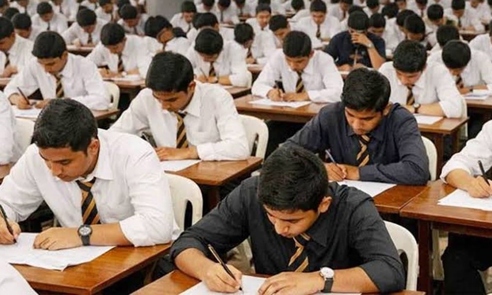 PTI’s March Disrupts Education in KP as Peshawar Board Postpones Exams