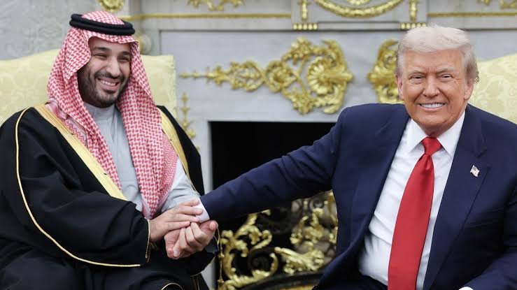 Trump Signals Possible US Involvement in Saudi Strikes on Yemen’s Houthis After Riyadh Airport Attack