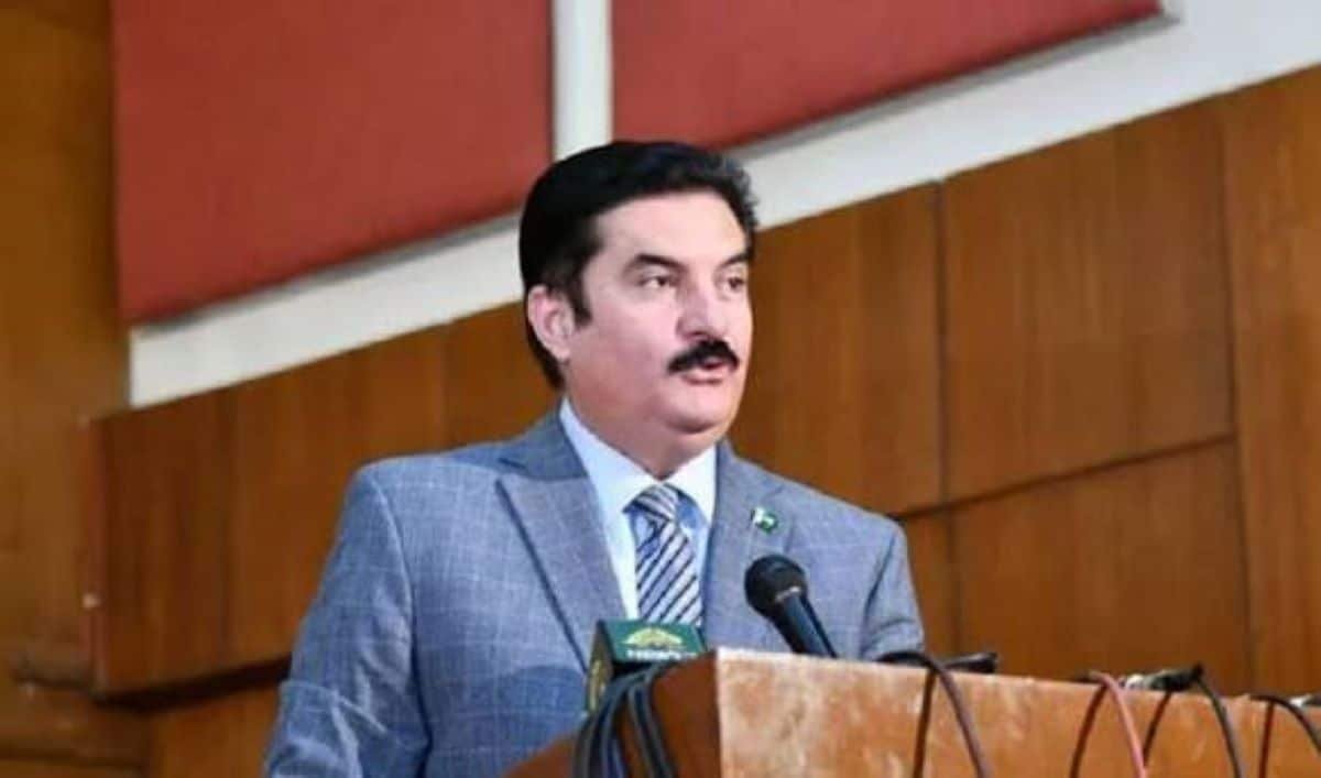 KP Governor Says People Welcome Presidential Proclamation, Calls for Peace and Stability